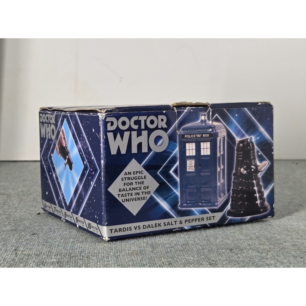 BBC Doctor Who TV Show Tardis Vs Dalek Salt & Pepper Shaker Set Ceramic
